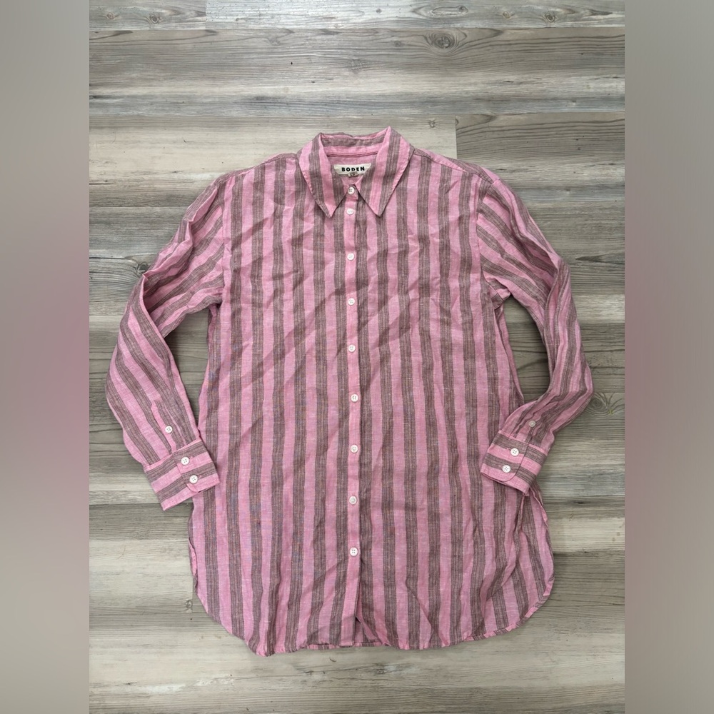 Boden Size 4P oversized button down shirt, NWOT chest is 20, length is 29